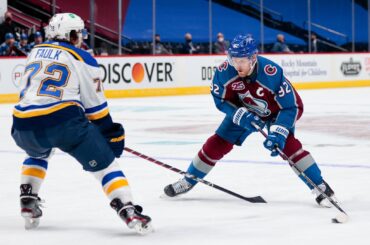 Colorado Avalanche verslaat Saint Louis Blues met 8-0 om het vertrouwen van het publiek te winnen